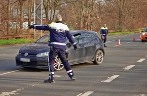 Polizei Duisburg: POL-DU: Marxloh: Drogen im Straßenverkehr - Polizei kontrolliert rund 150 Fahrzeuge