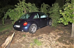 Kreispolizeibehörde Höxter: POL-HX: VW Beetle auf Abwegen