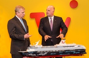 TUI AG: Prinz Andrew besucht TUI in Hannover / Ausbildungschancen im Fokus der Gespräche (FOTO)