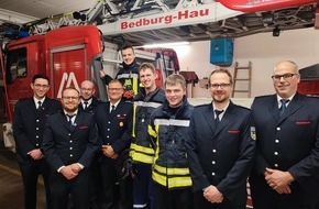 Freiwillige Feuerwehr Bedburg-Hau: FW-KLE: Freiwillige Feuerwehr Bedburg-Hau bekommt Nachwuchs/ Mitglieder der Jugendfeuerwehr wechseln in die aktive Wehr