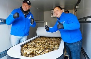 REKORD-INSTITUT für DEUTSCHLAND: Fischsommelier erzielt im Kaiserbad Heringsdorf auf Usedom RID-Weltrekord mit »größter Fischkonservendose« der Welt