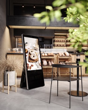 Mit digitalen Werbebotschaften Tradition und Moderne vereinen. Die Bäckerbranche geht mit dem Zeitgeist, der erste Schritt wagte nun die Steiner Beck AG mit ihren rund 20 Filialen in der Region ZH.