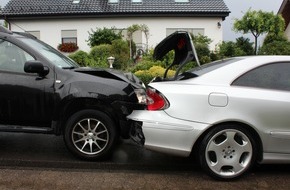 Kreispolizeibehörde Olpe: POL-OE: Verkehrsunfall mit zwei Verletzten