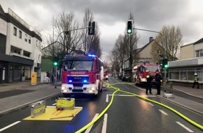 Feuerwehr Bochum: FW-BO: Brennendes Wohnmobil verursacht Kellerbrand