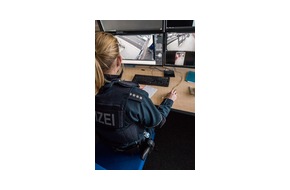 BPOL NRW: Knapp 7 Monate JVA - Bundespolizei Vollstreckt Haftbefehle ...