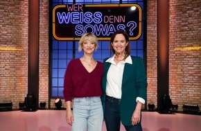 ARD Das Erste: Kommissarin gegen Kriegerin: Heike Makatsch und Emily Cox bei "Wer weiß denn sowas?" / Das Wissensquiz vom 30. Mai bis 3. Juni 2022 um 18:00 Uhr im Ersten