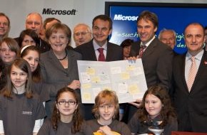 Microsoft Deutschland GmbH: 1.500 Bildungswünsche an die Bundeskanzlerin