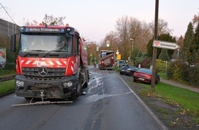 Polizei Bochum: POL-BO: Reifen geplatzt: Schwerer Unfall in Bochum mit hohem Schaden