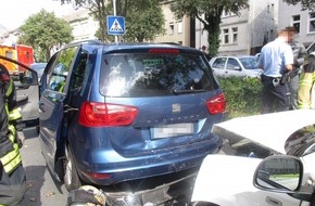 Polizei Hagen: POL-HA: Karambolage in Altenhagen - Unfall mit drei Autos
