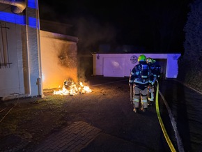 FW-PI: 53 Einsätze an Silvester im Kreis Pinneberg. Leichte Steigerung zum Vorjahr. Ein Großfeuer hielt Halstenbek in Atem