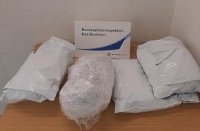 Bundespolizeiinspektion Bad Bentheim: BPOL-BadBentheim: Drogen im Wert von rund 33.000 Euro in herrenloser Tasche entdeckt