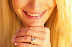 Tchibo GmbH: Jetzt Gold-Kollektion bei Tchibo
