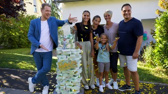 RTLZWEI: Neue Folgen "Genial daneben" und "Ein Haus voller Geld": Lachanfall für Janine Kunze und ein Pool für Familie Frank