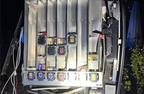 Kreispolizeibehörde Soest: POL-SO: Zigarettenautomat gesprengt
