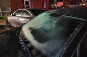 Polizeiinspektion Nienburg / Schaumburg: POL-NI: Nienburg - Verkehrsunfall aufgrund beschlagener und z. T. gefrorener Frontscheibe