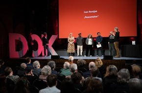 MDR Mitteldeutscher Rundfunk: DOK Leipzig: Vom MDR gestiftete Preise gehen an „Peacemaker“ und „Welded Together“