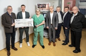 Klinikum Nürnberg: Pressemitteilung: Spende für OP-Videotechnik im Krankenhaus Lauf