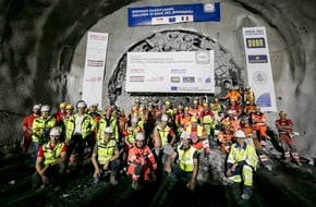 Galleria di base del Brennero: Brenner Basistunnel: Durchschlag des Erkundungsstollens geglückt