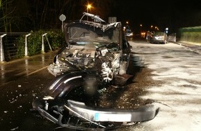Polizei Düren: POL-DN: 6 Verletzte nach Zusammenstoß auf der Großen Rurstraße in Jülich