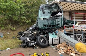 Polizeiinspektion Heidekreis: POL-HK: Walsrode - alkoholisiert unterwegs BAB A7 - Schwerer Verkehrsunfall mit geladenen Akkus BAB A7 - 1,2 Tonnen Hähnchen zu viel