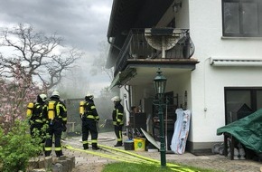 Freiwillige Feuerwehr Hennef: FW Hennef: B 3 Gebäude - erheblicher Sachschaden