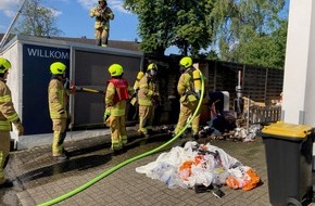 Feuerwehr Ratingen: FW Ratingen: Ratingen-Lintorf, Wieselweg, 19.05.2023, 16:59 Uhr Garagenbrand