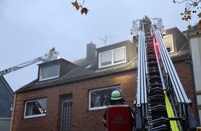 Feuerwehr Essen: FW-E: Brand im Dachstuhl eines Mehrfamilienhauses - keine Verletzten Personen