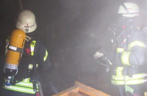 Feuerwehr und Rettungsdienst Bonn: FW-BN: Wohnungsbrand in Bonn-Lannesdorf