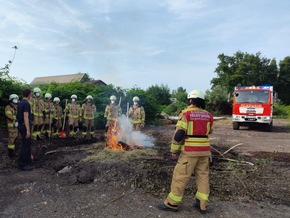 FW-GL: Große Jahresübung 2025: Feuerwehr Bergisch Gladbach stellt Einsatzfähigkeit eindrucksvoll unter Beweis