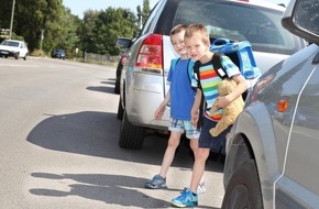 Debeka Versicherungsgruppe: Presse-Information: Tipps für Autofahrer zum Schulstart