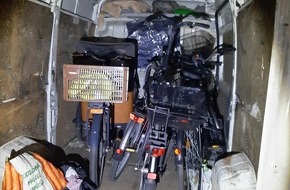 Bundespolizeidirektion Berlin: BPOLD-B: Auf dem Weg nach Polen: Sechs Fahrräder im Transporter sichergestellt