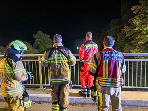 FW-MK: Person in der Ruhr - Einsatz in der Nacht zu Sonntag
