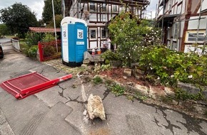 Polizeipr&auml;sidium Nordhessen: POL-NH: Grundst&uuml;cksmauer und Einfahrtstor durch Unfallflucht besch&auml;digt: Polizei sucht Zeugen in Ringgau-Netra