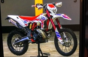 Polizei Rheinisch-Bergischer Kreis: POL-RBK: Rösrath - Cross Motorrad aus Tiefgarage gestohlen