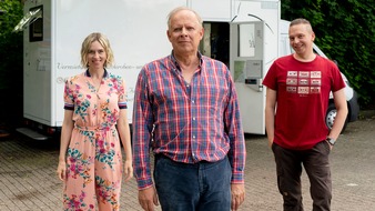NDR / Das Erste: Dreh für NDR Film "Meine Freundin Volker" mit Axel Milberg und Kim Riedle