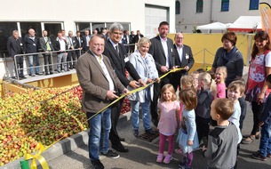 VdF Verband der deutschen Fruchtsaft-Industrie: Besuch Deinen Saftladen - Deutschlands Fruchtsafthersteller öffnen ihre Türen