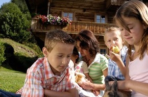 Urlaub am Bauernhof Tirol: "Man spricht - nicht nur - deutsch" - Bäuerliche Vermietung legt fremdsprachige Kataloge neu auf - BILD