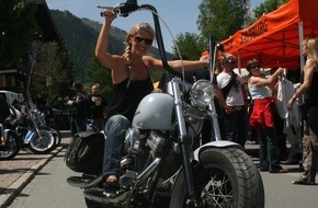 Tourismusverband Saalbach Hinterglemm: 16. Biker Mania Saalbach Hinterglemm - Männer, Mädchen und Motoren - BILD