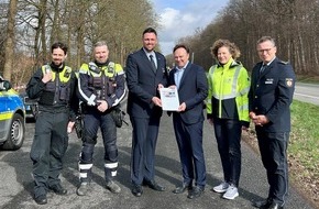 Kreispolizeibeh&ouml;rde Borken: POL-BOR: Kreis Borken - Unfallentwicklung 2025 f&uuml;r den Kreis Borken vorgestellt