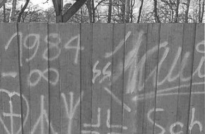 Polizeiinspektion Emsland/Grafschaft Bentheim: POL-EL: Neuenhaus - Zeugen nach Sachbeschädigung gesucht