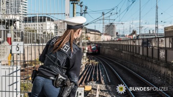 Bundespolizeidirektion München: Bundespolizeidirektion München: Mann läuft in S-Bahntunnel / Erhebliche Beeinträchtigungen im S-Bahnverkehr