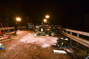 KFV-CW: Schwerer Verkehrsunfall fordert zwei Todesopfer