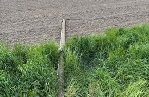 Polizei Coesfeld: POL-COE: Ascheberg, Ostereckern/Telefonmast besch&auml;digt und gefl&uuml;chtet