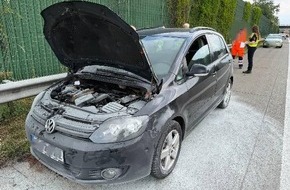 Polizeiinspektion Cuxhaven: POL-CUX: PKW Brand auf der BAB27 im Bereich Bremerhaven - Foto im Anhang