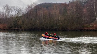 Feuerwehr Herdecke: FW-EN: Viel zu tun für die Feuerwehr Herdecke - Zwei Einsätze mit dem Rettungsboot.