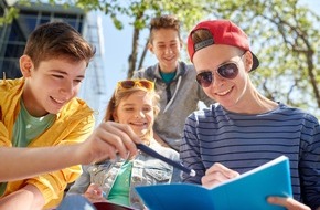 Verbraucherzentrale Nordrhein-Westfalen e.V.: Alltagsbildung im Klassenzimmer: Jetzt als Verbraucherschule bewerben