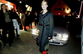 Jaguar Land Rover Deutschland GmbH - Presse Jaguar: Jaguar unterstützt "BLUEPRINT" / Franka Potente rollte im Jaguar XJ zur Premiere