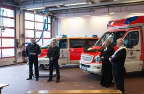 Freiwillige Feuerwehr Menden: FW Menden: Neue Einsatzfahrzeuge für den Rettungsdienst der Feuerwehr Menden