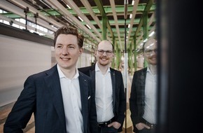 HUF HAUS GmbH & Co. KG: Optimistisch trotz Krisenzeiten: Fertighaushersteller HUF HAUS investiert in Produktion und Standort / Familienunternehmer Christian Huf bleibt kreativ - trotz Krisenzeiten