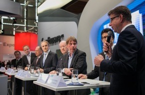 Software AG: NEWSTICKER CeBIT 2014: Wer nicht digitalisiert, ist weg vom Fenster (FOTO)